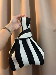 (Category: ) located in . Submitted by nf.preloved (Listing ID 1254189927, Image 1). Description: .