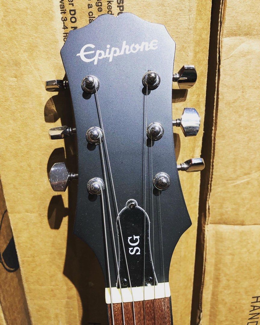 Epiphone SG Special Satin E1 Electric Guitar, Hobbies & Toys