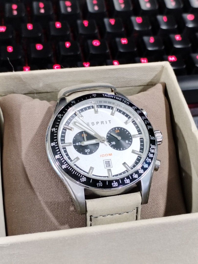 Esprit Gents Chronograph Leather Watch ES108241004 Men s Fashion