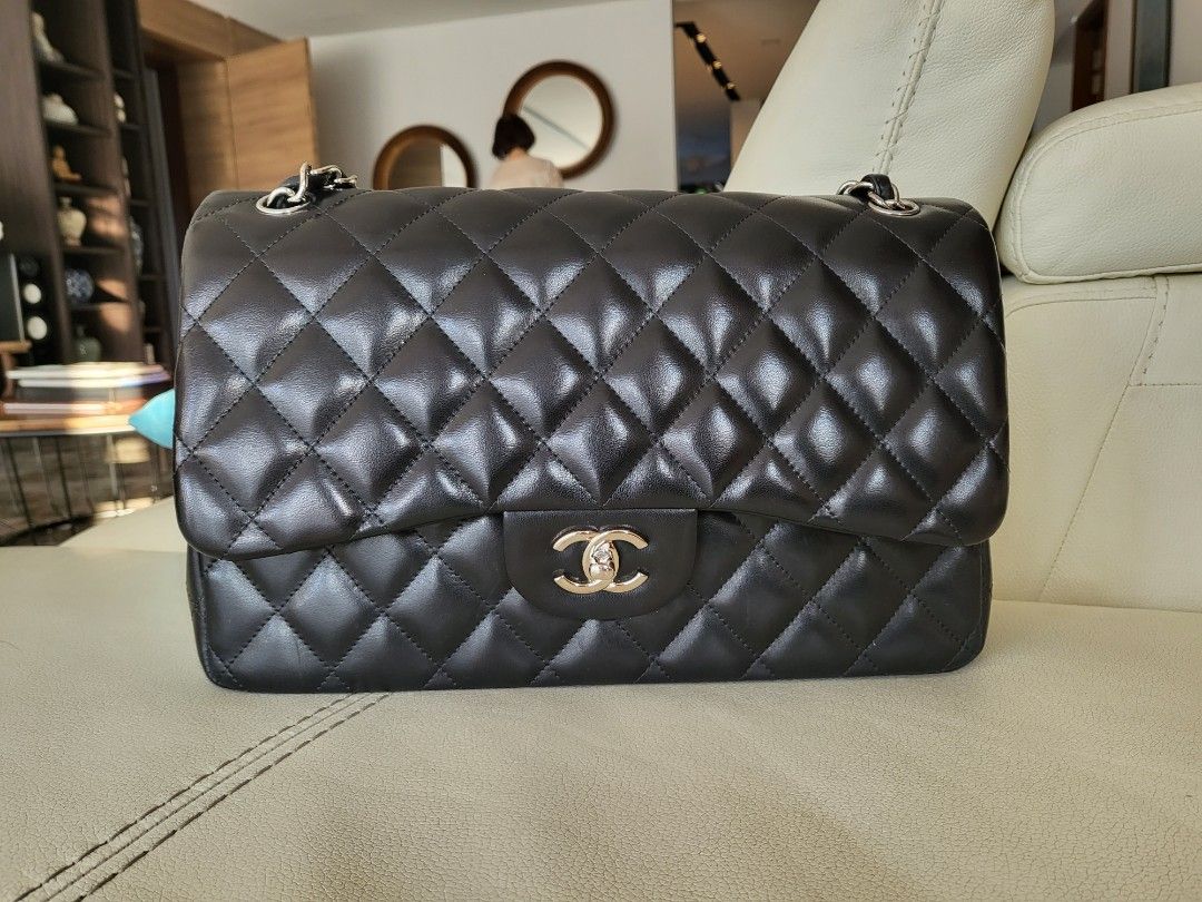 GENUINE Chanel Jumbo Classic Flap Bag, Luxury, Bags & Wallets on Carousell