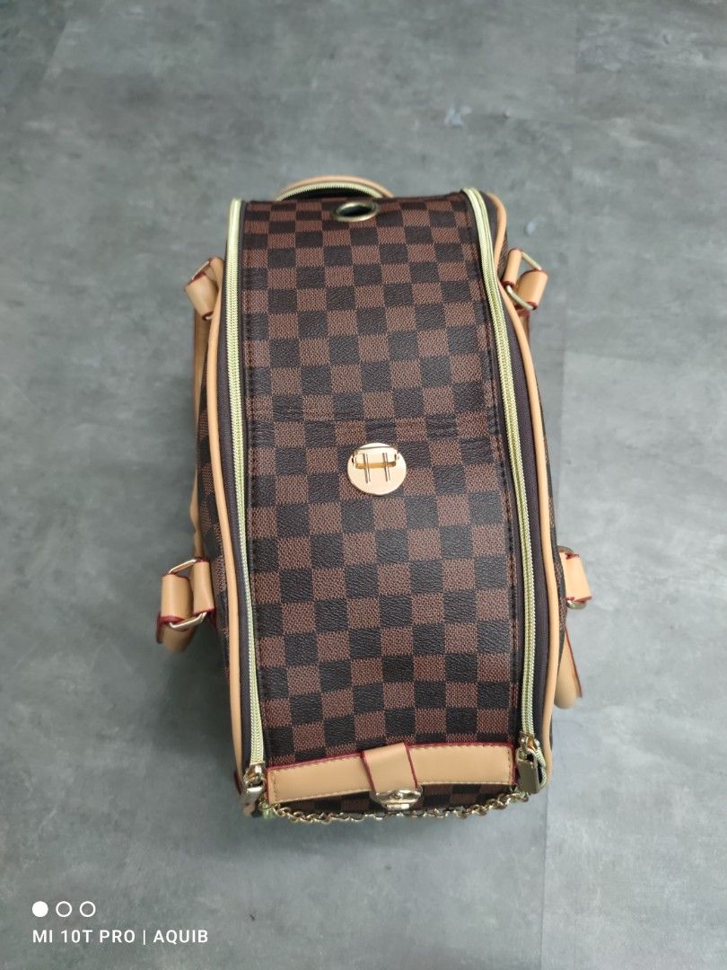 Gucci deals pet carrier