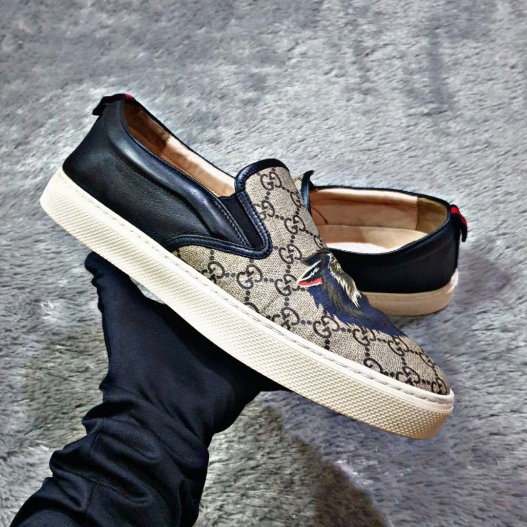 Gucci wolf sale slip on