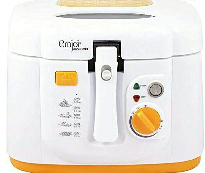 imported deep fryer (Category: Cookware & Accessories) located in Manila. Submitted by blessingsandgrace (Listing ID 1254215513, Image 2). Description: Best seller deep fryer large capacity bowl 2.5 liter with nonstick coating multi functional handle with lifting system cool touch body for your safety removable lid for easy cleaning 220v complete with box.