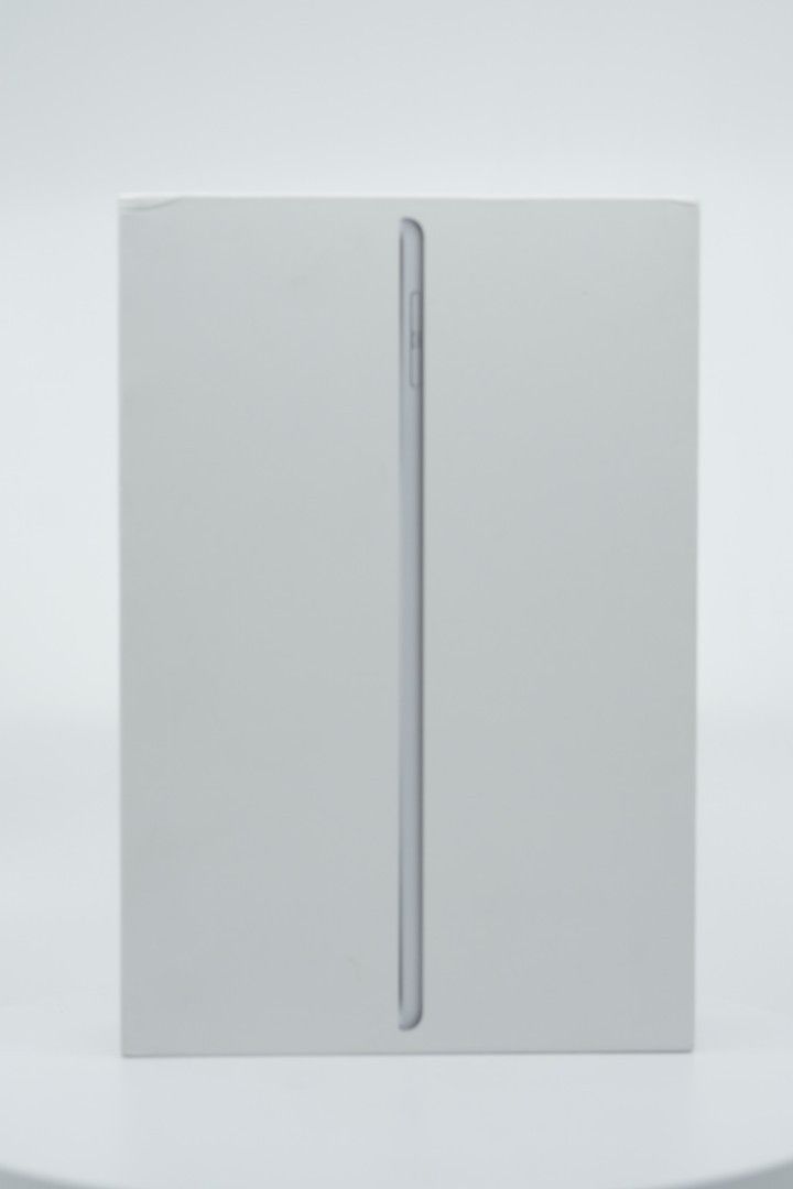 iPad mini wifi (5th generation) 64GB (Category: iPad) located in Makati City. Submitted by garagesaledito (Listing ID 1254189038, Image 1). Description: Capacity1 64GB Size and Weight Wi-Fi models Height: 8.0 inches (203.2 mm) Width: 5.3 inches (134.8 mm) Depth: 0.24 inch (6.1 mm) Weight: 0.66 pound (300.5 grams) Buttons and Connectors 3.5 mm headphone jack Stereo speakers On/Off - Sleep/Wake Home/Touch ID sensor Dual microphones Volume up/down N