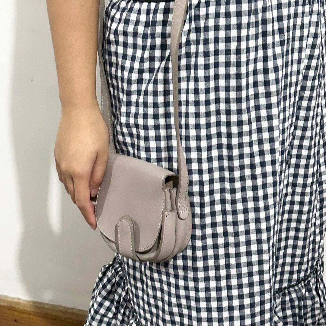 jack wills leather crossybody bag, Women's Fashion, Bags & Wallets