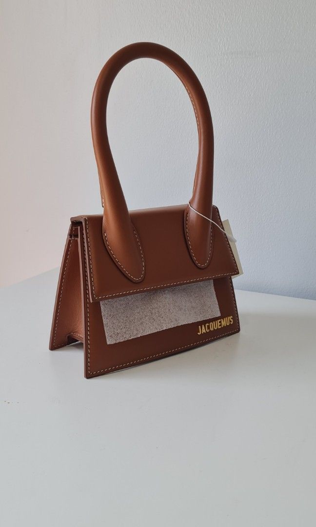 Jacquemus Le Chiquito Moyen Y Brown Bag in Gold Hardware, Luxury