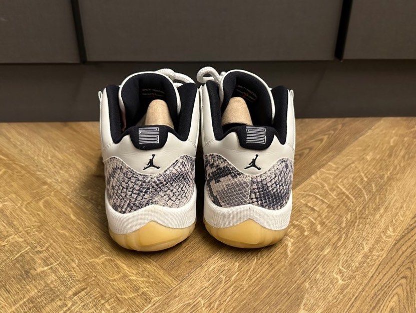 Jordan light bone shop 11