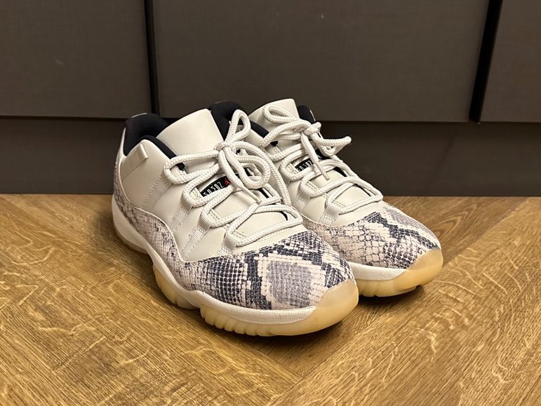 grey snake skin 11s