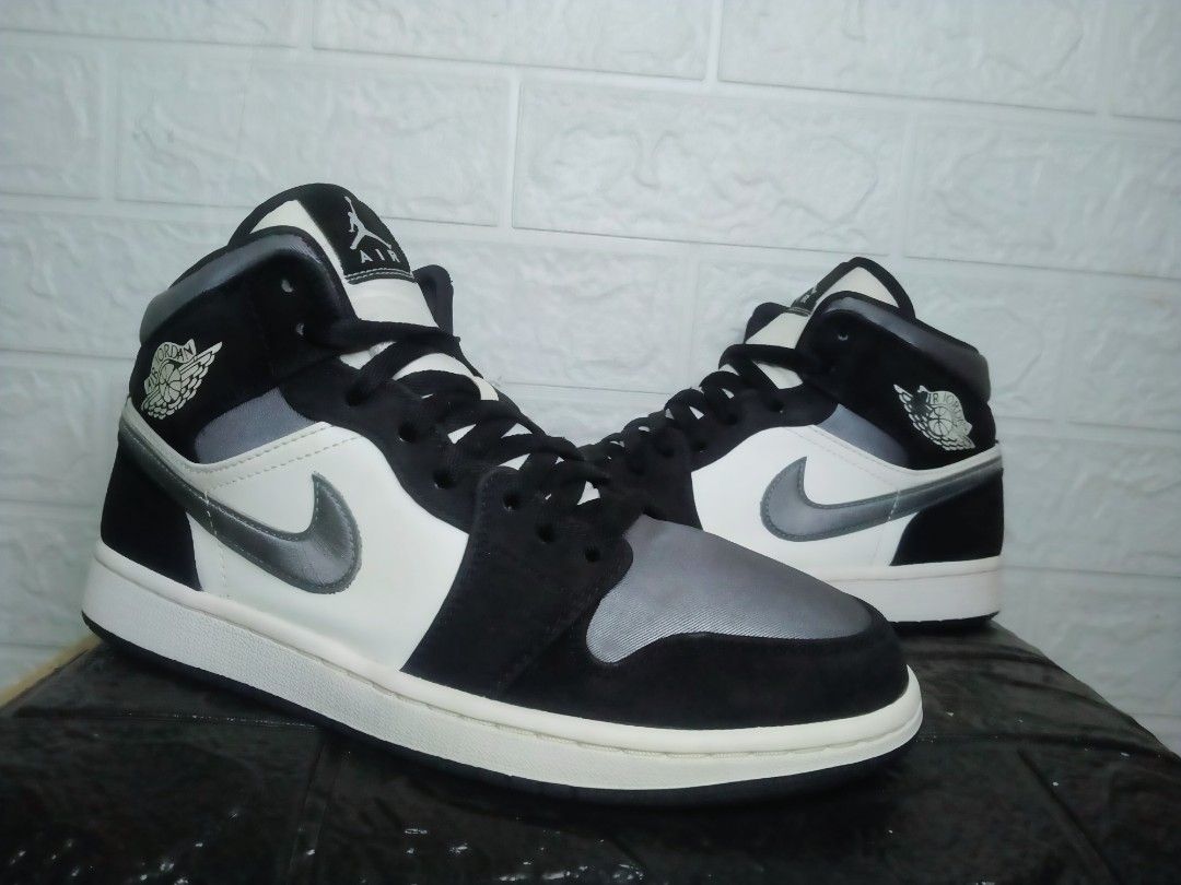 Air jordan 1 sales mid satin grey toe