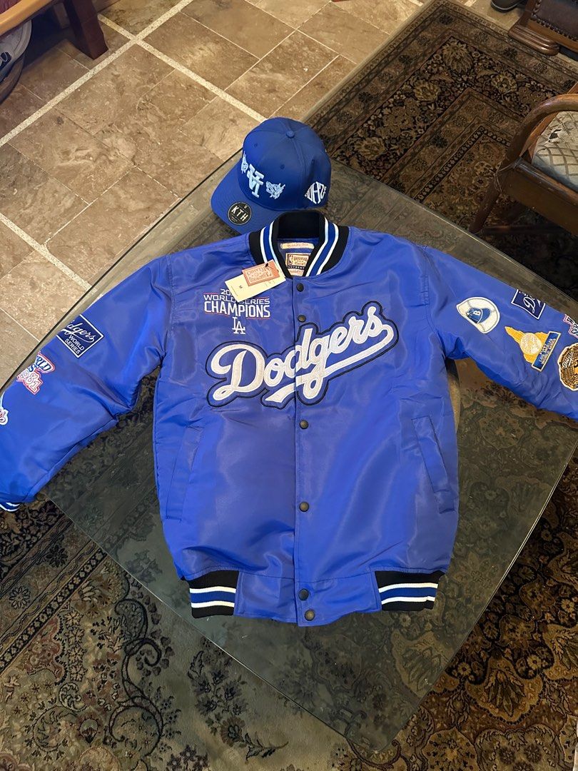 LA DODGERS BY STITCHES ATHLETICS GEAR, Men's Fashion, Coats, Jackets and  Outerwear on Carousell