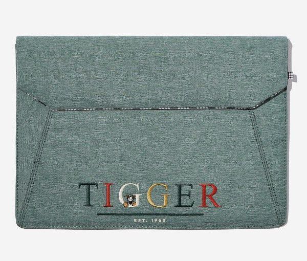 Laptop sleeve Typo, Computers & Tech, Parts & Accessories, Laptop Bags