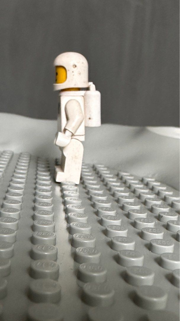 Lego white spaceman on sale