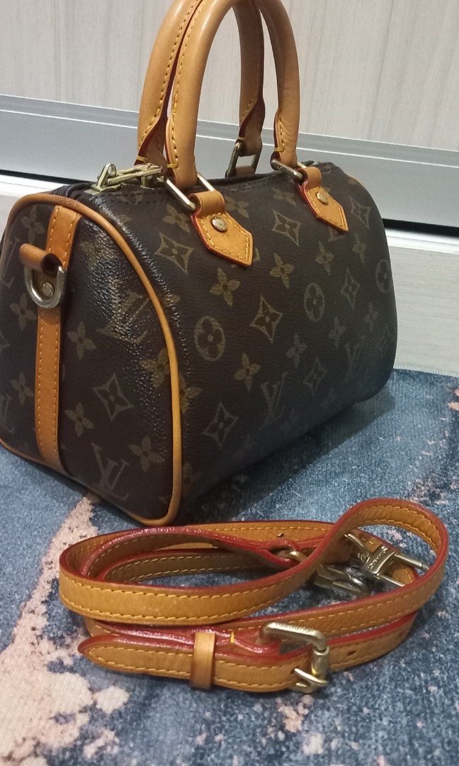 Louis Vuitton Speedy B30, Luxury, Bags & Wallets on Carousell