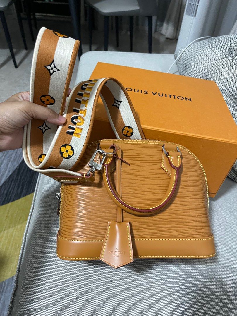 Louis Vuitton Alma Bb Gold Honey EPI