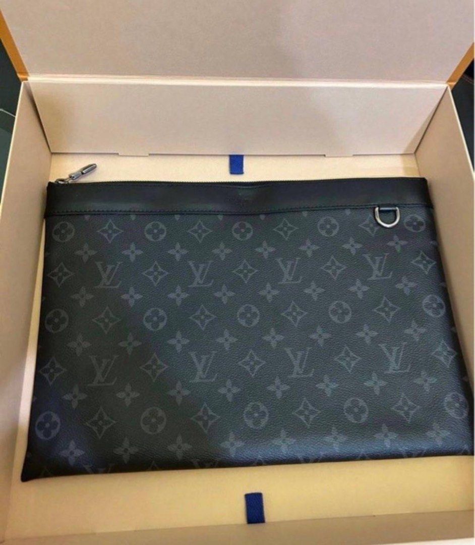 LV Clutch bag
