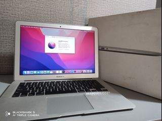 Macbook air 13 inch 2015 intel i5 Ram 8Gb Ssd 256GB