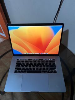 MacBook Pro (15-inch 2018) Core i7 32gb Ram 256gb SSD