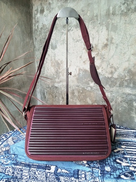 Mandarina duck tank bag discount