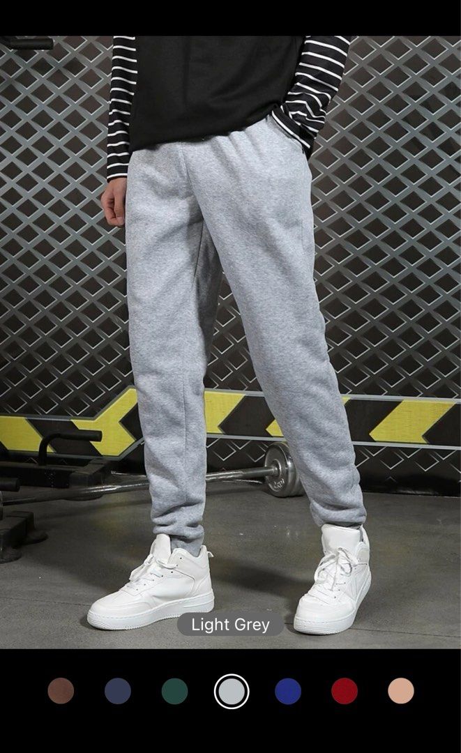 Men with grey sweatpants hotsell