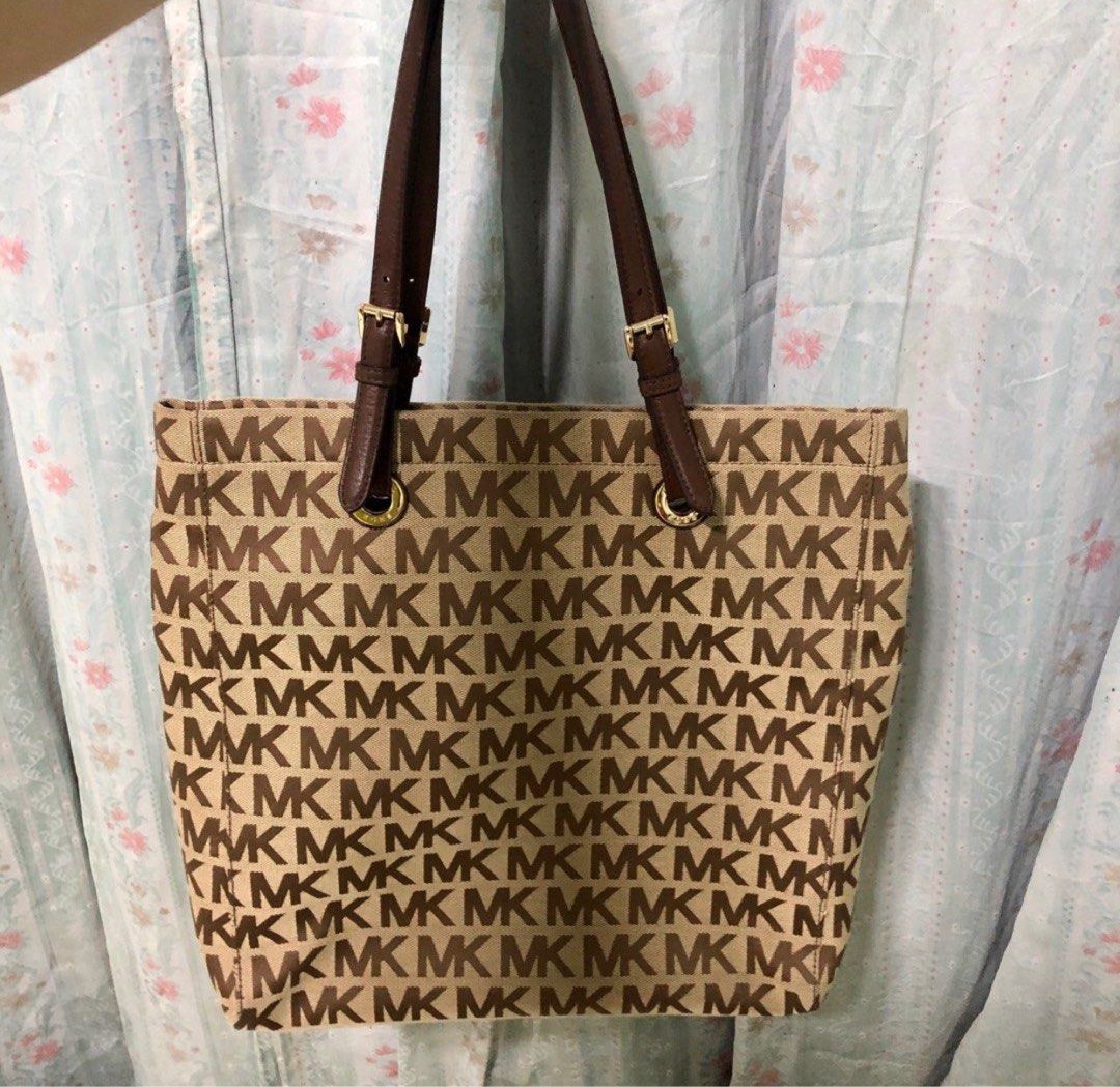 ORIGINAL MK Michael Kors Tote bag, Women's Fashion, Bags & Wallets, Tote  Bags on Carousell