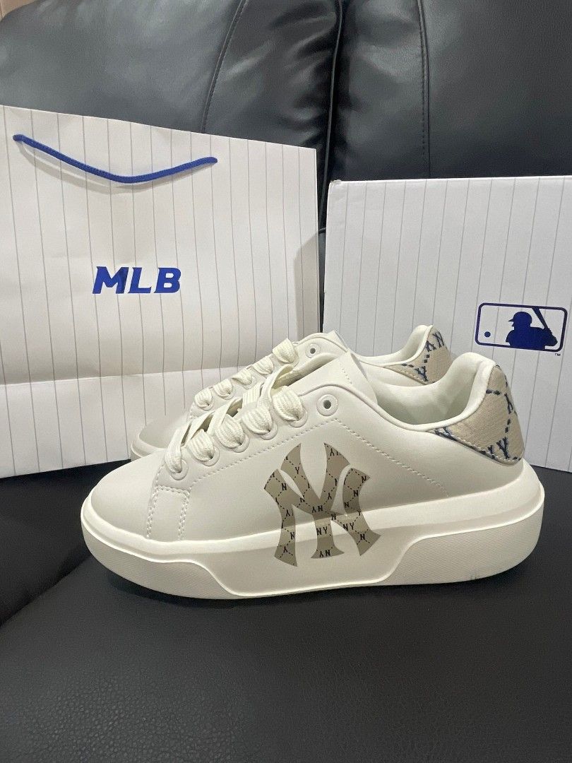 BIG BALL CHUNKY DIA MONOGRAM NEW YORK YANKEES SNEAKERS