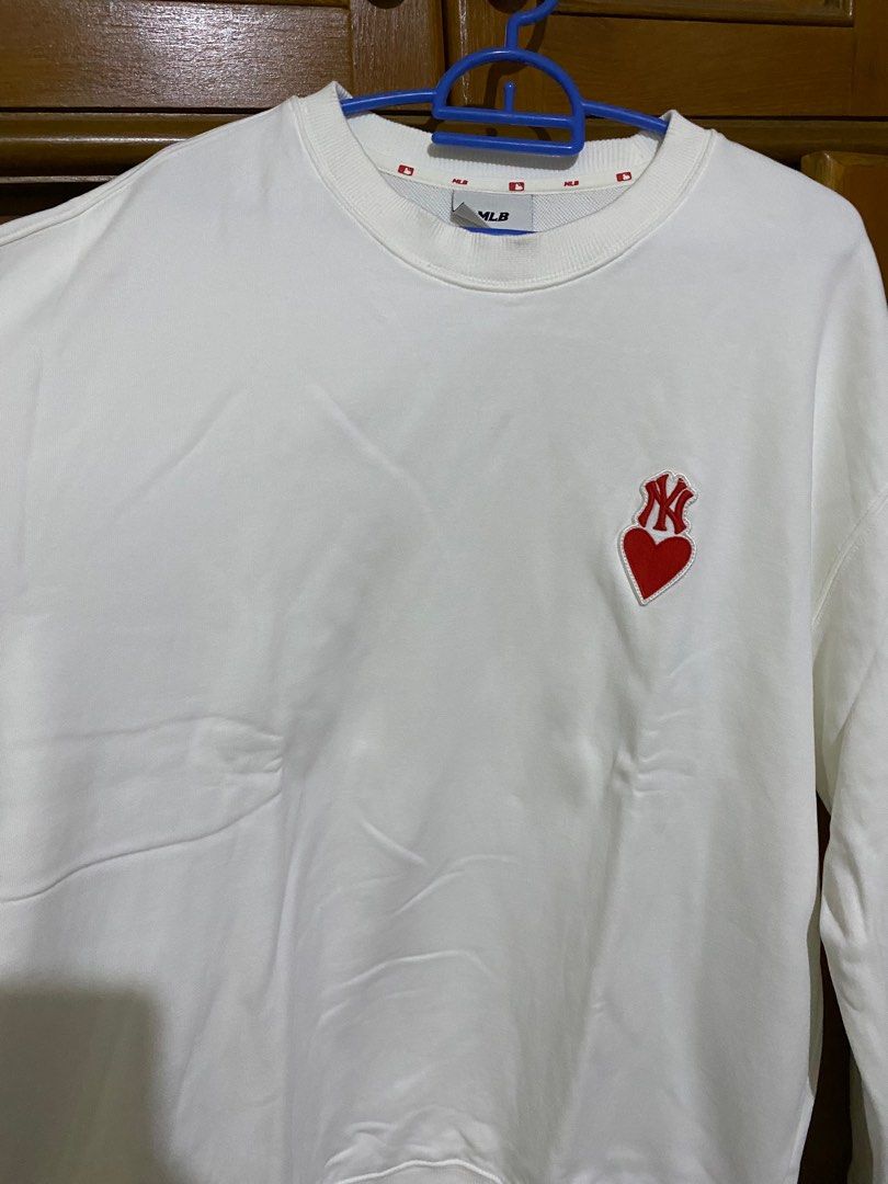 Mlb sweatshirt sales with heart