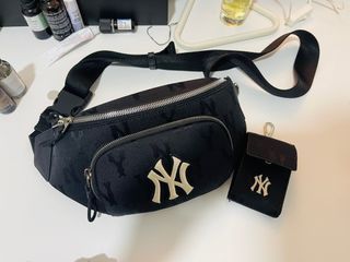 MLB Seamball New York Yankees Logo Hip Sack NY Waist Bag Pouch Bag