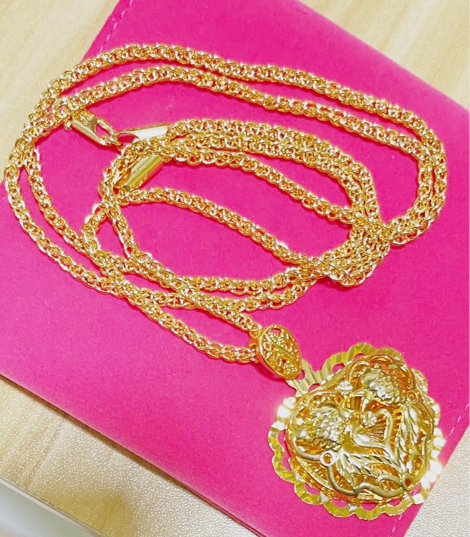 Gold necklace new arrivals long set