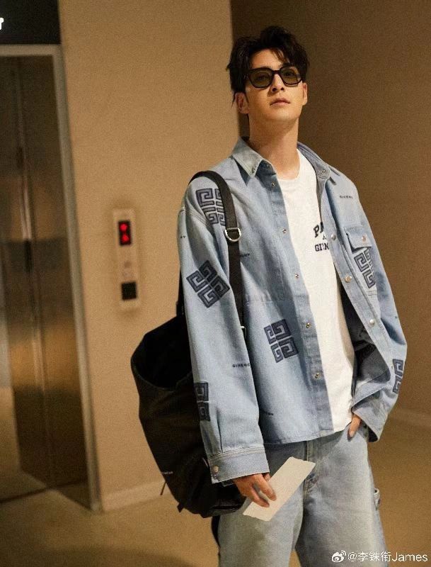 Givenchy on sale 4g jacket