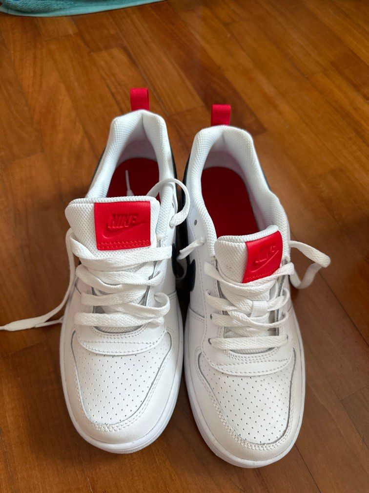 nike tenis court borough