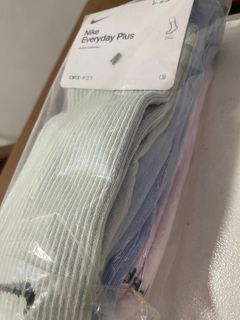Nike Crew Socks (as pack)