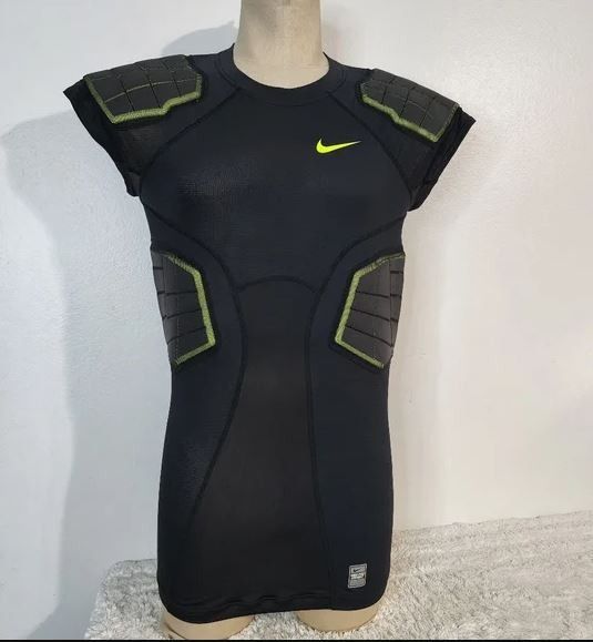 NIKE PRO COMBAT Hyperstrong Men's 4-Pad Top Compression Foorball