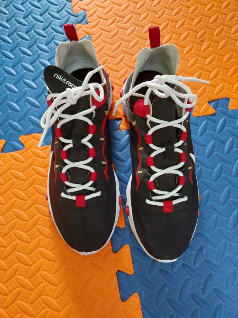 Nike React Element US8 (Category: Sneakers) located in Quezon City. Submitted by waemierrie (Listing ID 1254153352, Image 3). Description: Original Nike React Element US8 Women Size UK5.5 EUR39 25cm maganda po xa. the only flaw is ung sa toecap nung right pair may bawas (please see last photo)..