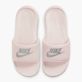 Nike Victori One with H&M pink shoes