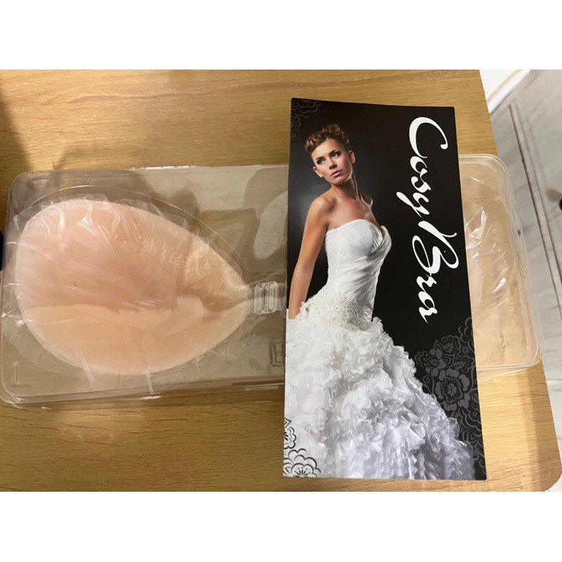 Casy Bra nubra 全新 隱形 胸罩 內衣 馬甲 新娘 婚紗 C 罩杯