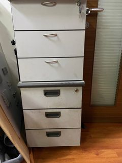 Office furnitures