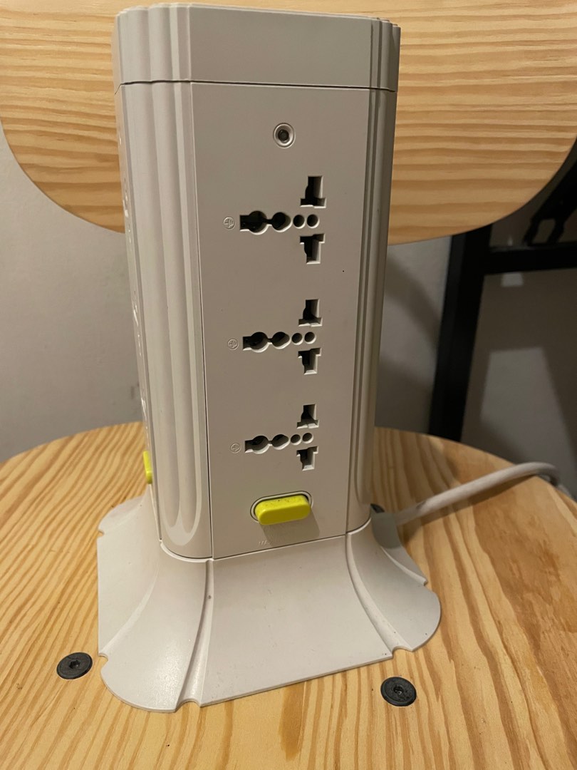 Omni Universal Tower Extension Cord with switch, Furniture & Home ...