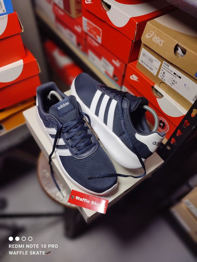 Adidas neo lite clearance racer vs roshe run
