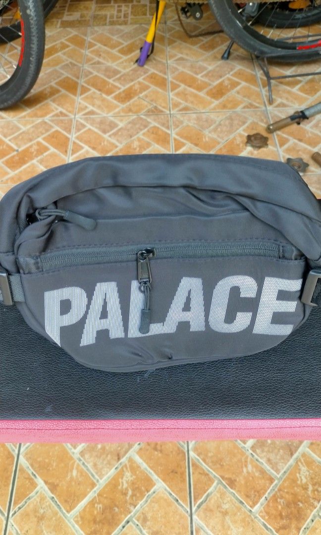 Palace beltbag