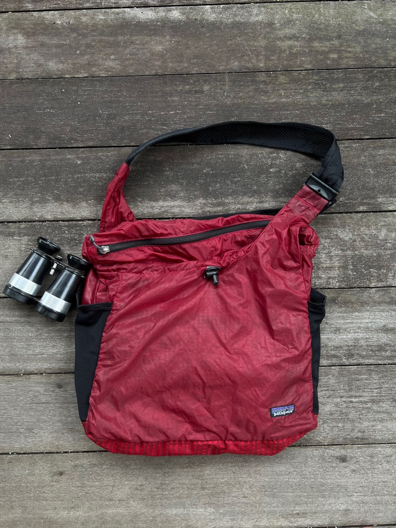 Patagonia sling bag, Men's Fashion, Bags, Sling Bags on Carousell