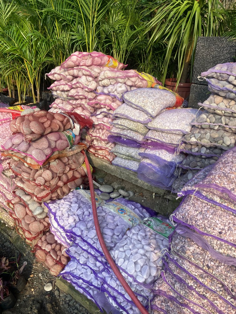 13 Pebbles Pebbles (13kg), Furniture & Home Living, Gardening, Pots & Planters on ...