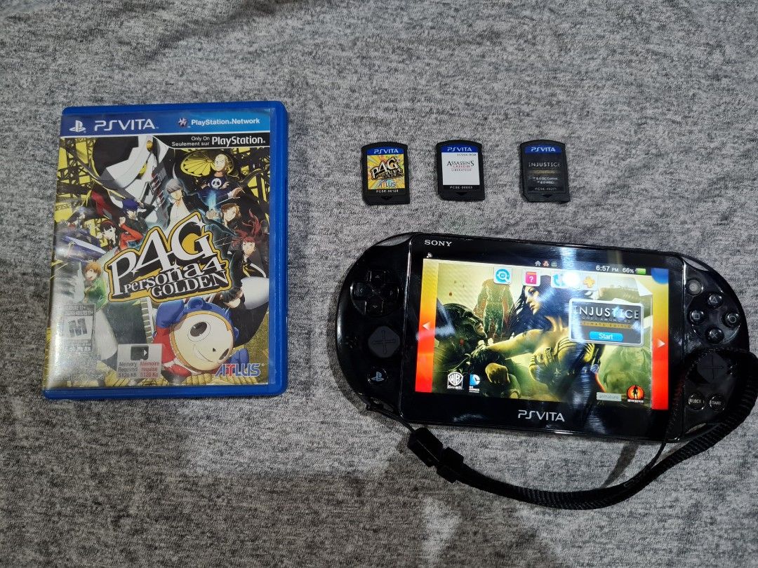 PS Vita Persona 4 Golden w Case AC 3 Liberation Injustice