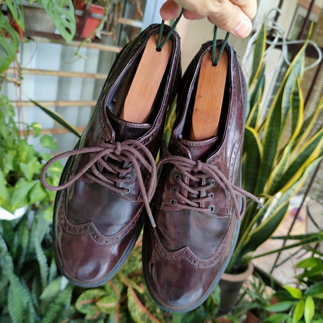 Burgundy wingtip dress shoes discount