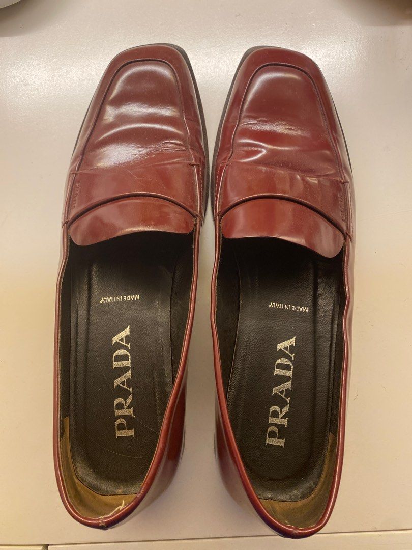 Red Prada Square-toe loafers size 36 (Category: Loafers) located in Antipolo. Submitted by abc__mart (Listing ID 1254117858, Image 1). Description: .