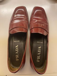 Red Prada Square-toe loafers size 36
