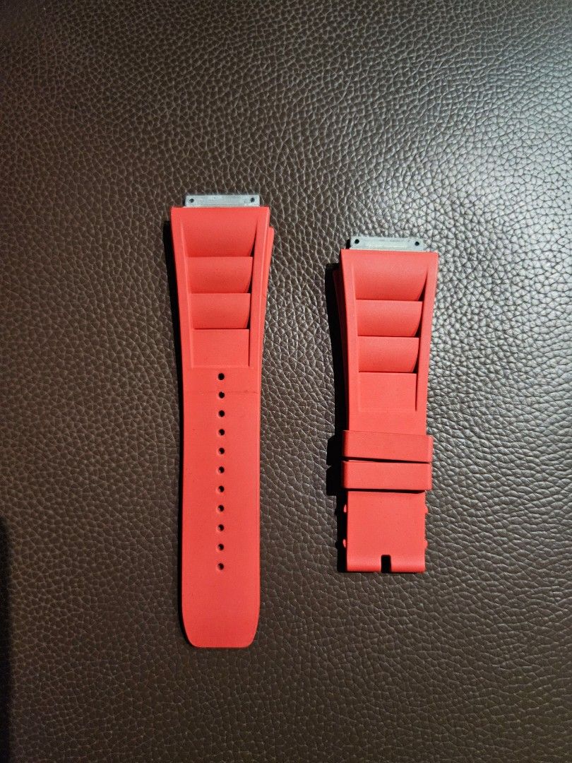 Rm010 on cheap red strap