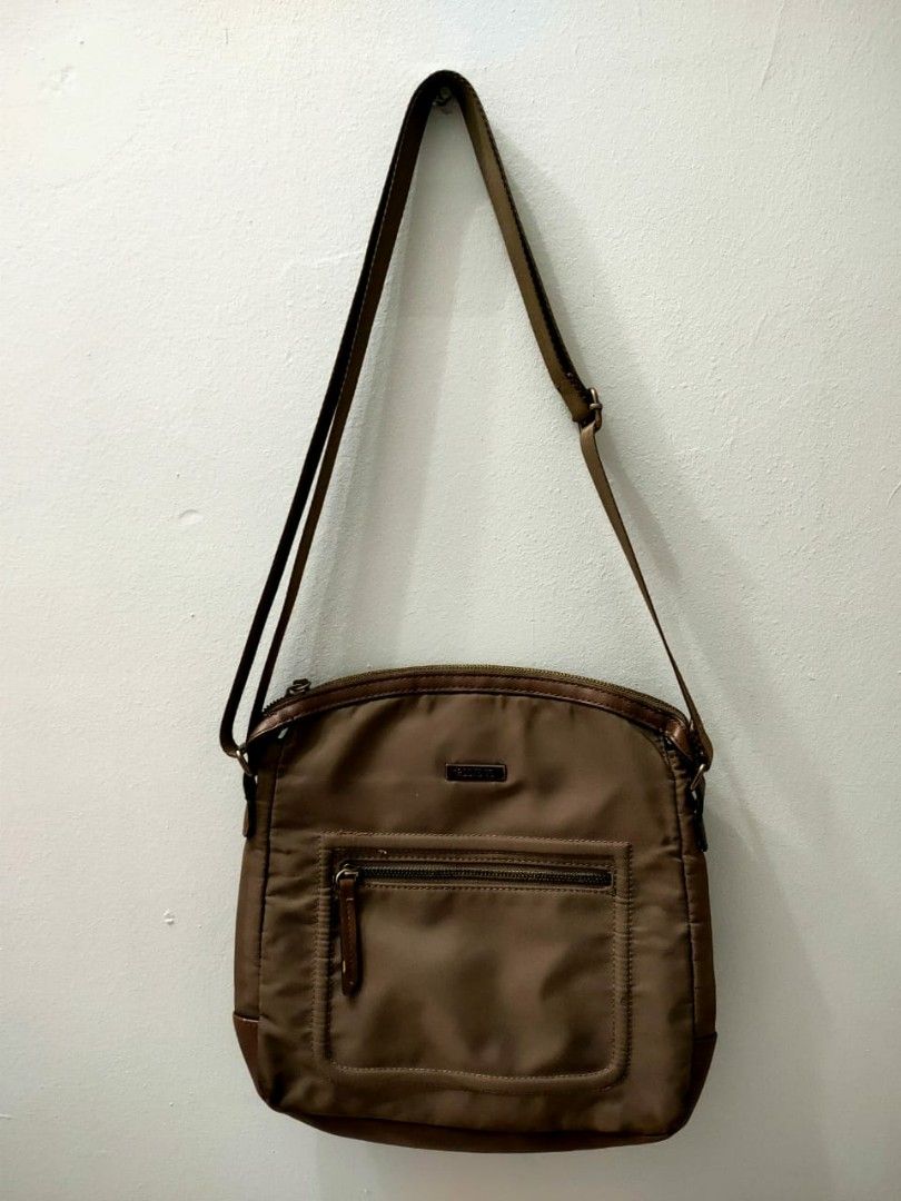 Roots sling bag hot sale canada