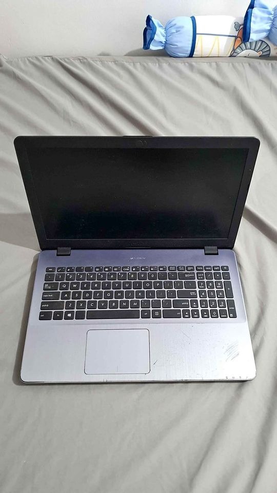 Secondhand ASUS Laptop 15 inches i7, 8th Gen RAM 8GB, 256 GB