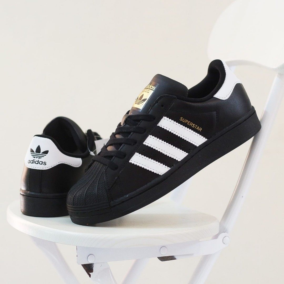 Harga sepatu adidas superstar black white sale
