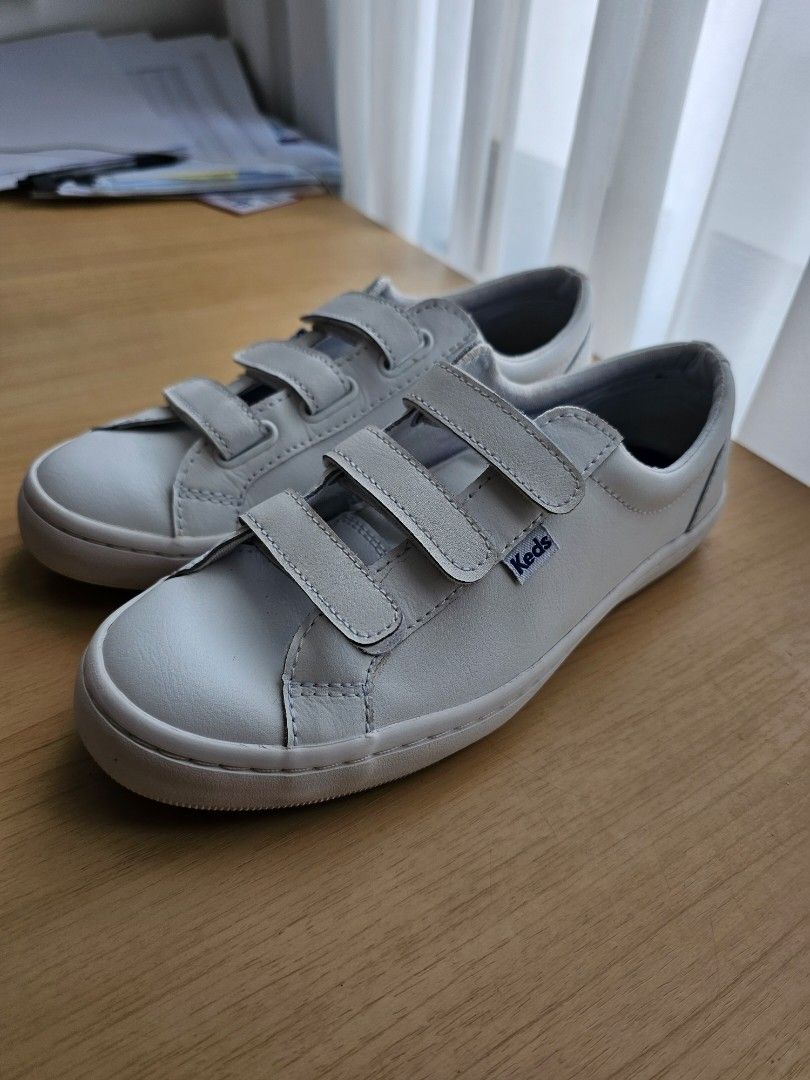 Sepatu keds WH57616 Putih Kulit size 38 Fesyen Wanita Sepatu di Carousell